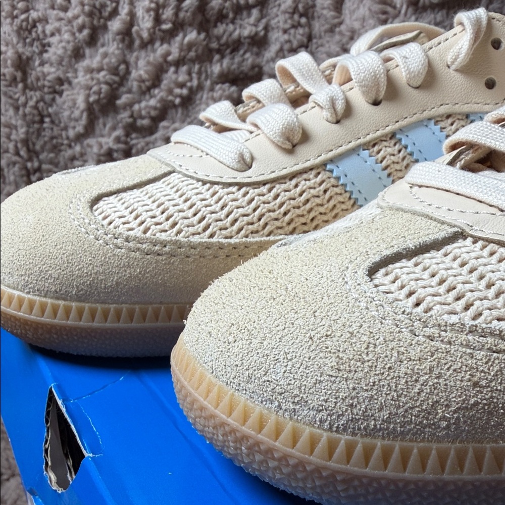 Adidas Women’s Samba OG Cream and Light Blue Sneakers - Picture 10 of 13